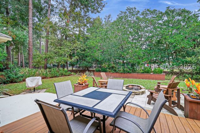 3 Crabtree Ln, Bluffton, SC 29910