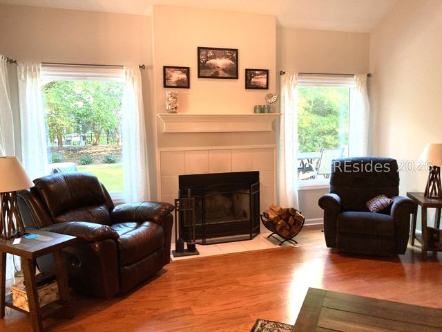 3 Crabtree Ln, Bluffton, SC 29910