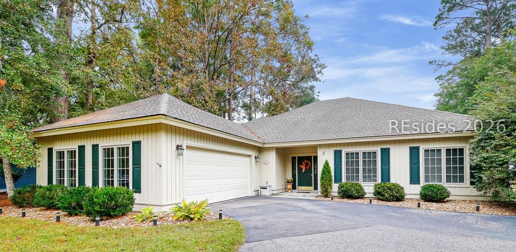 3 Crabtree Ln, Bluffton, SC 29910