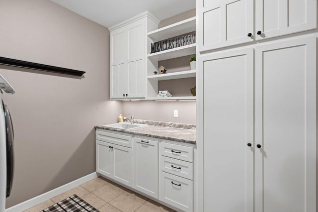 1268 Lincolntown Avenue, Mahtomedi, MN 55115