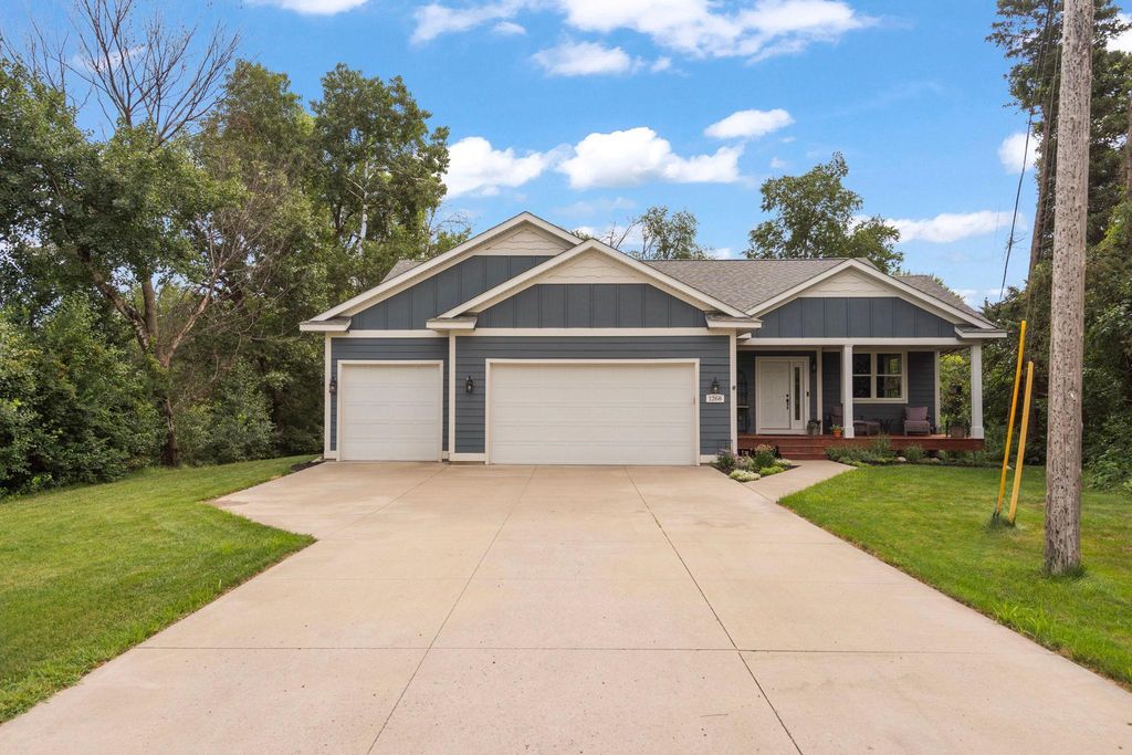 1268 Lincolntown Avenue, Mahtomedi, MN 55115 — photo 2