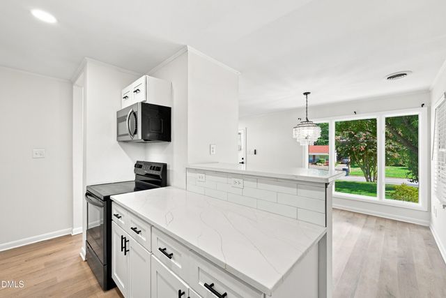 815 Scott Street, Burlington, NC 27215