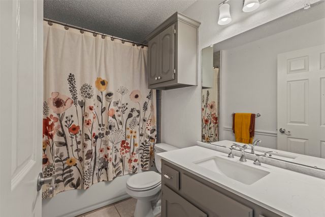 853 Woodridge Circle, Desoto, TX 75115