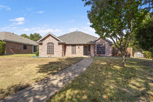 853 Woodridge Circle, Desoto, TX 75115