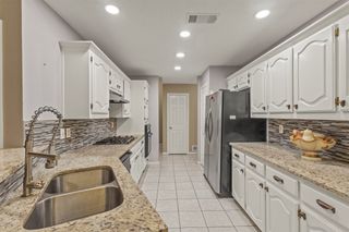 853 Woodridge Circle, Desoto, TX 75115