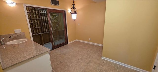 15054 Cedar Street, Leawood, KS 66224