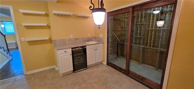 15054 Cedar Street, Leawood, KS 66224