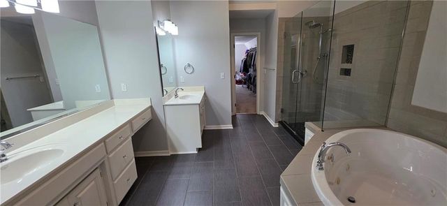 15054 Cedar Street, Leawood, KS 66224