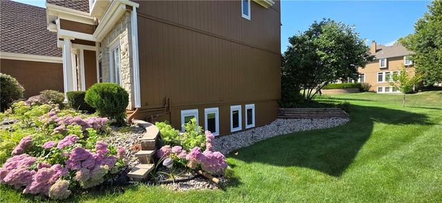 15054 Cedar Street, Leawood, KS 66224