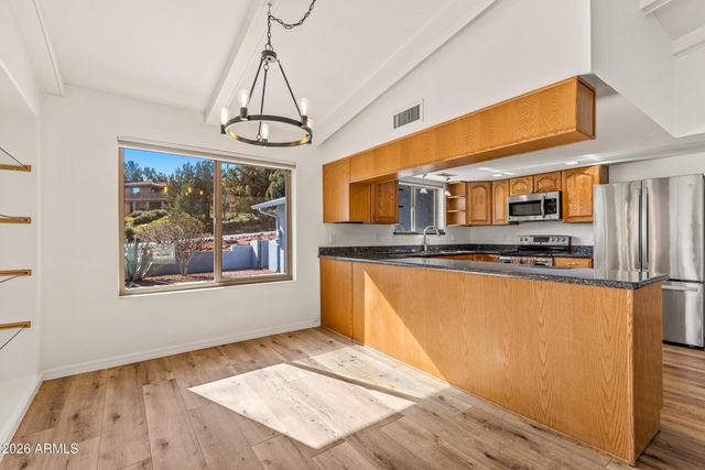 70 STARLIGHT Way, Sedona, AZ 86351