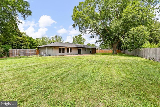 16 KORDA DR, Newark, DE 19713