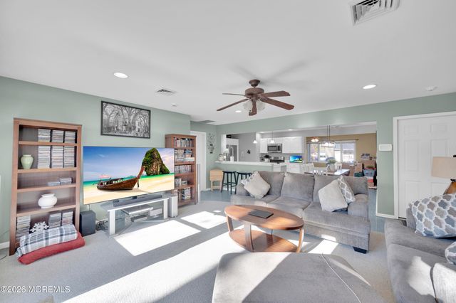 301 Chestnut Drive, Lanoka Harbor, NJ 08734