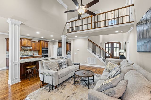 1001 Elkhorn Ct, Spring Hill, TN 37174