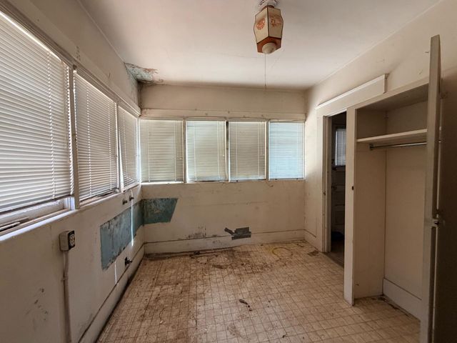 1304 N Echo Avenue, Fresno, CA 93728