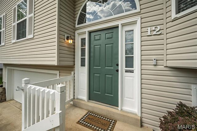 12 Red Cedar Court, St Charles, MO 63303