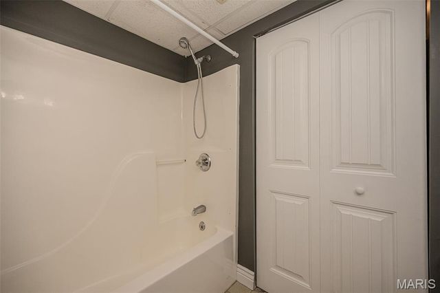 12 Red Cedar Court, St Charles, MO 63303