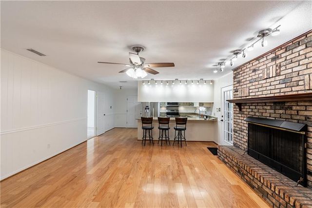 814 Pinemont Drive, Mobile, AL 36609