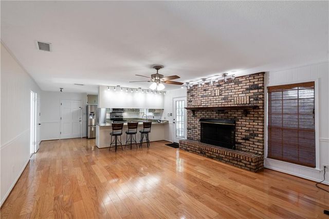 814 Pinemont Drive, Mobile, AL 36609