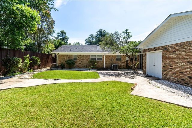 814 Pinemont Drive, Mobile, AL 36609