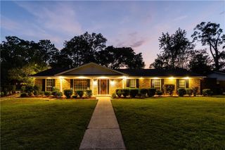 814 Pinemont Drive, Mobile, AL 36609