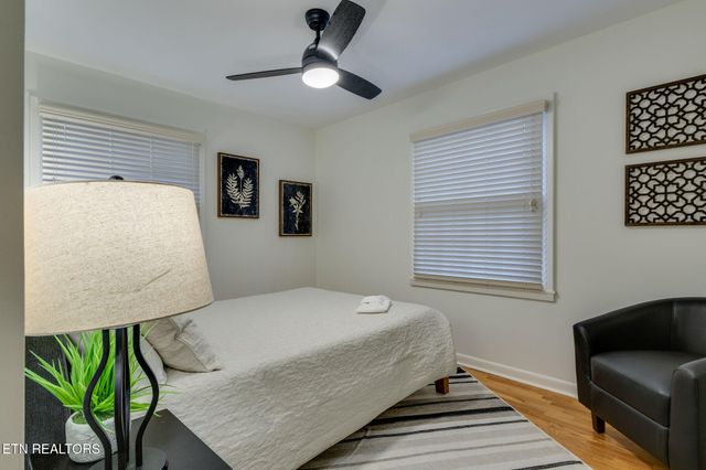 524 Reba Ln, Gatlinburg, TN 37738