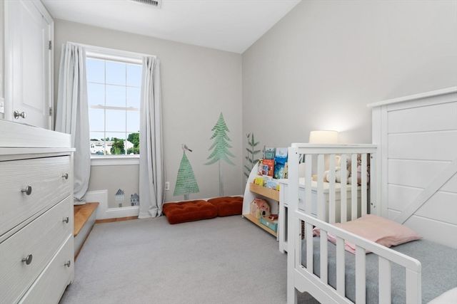 9 Russell St 3, Waltham, MA 02453