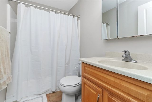 9 Russell St 3, Waltham, MA 02453