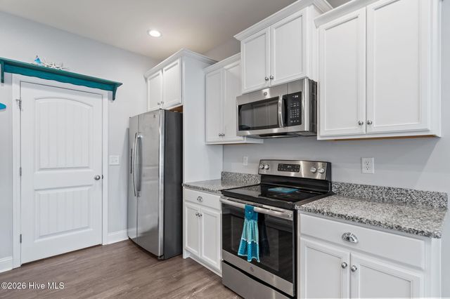 106 NW 19th Street, Oak Island, NC 28465