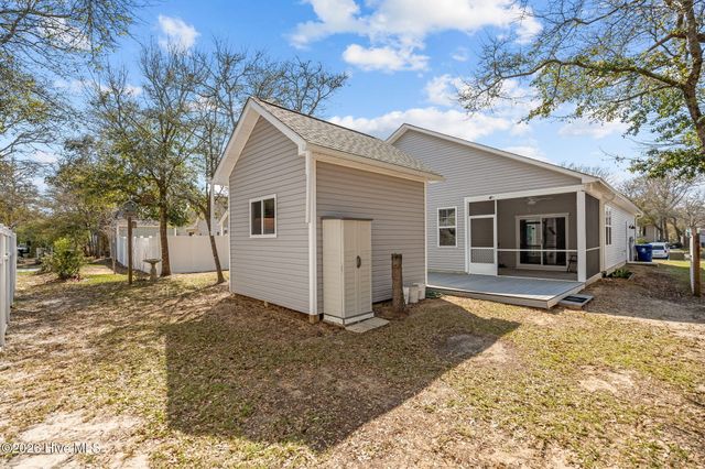 106 NW 19th Street, Oak Island, NC 28465