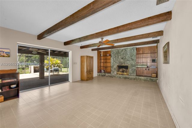 11800 SW 72nd Ave, Pinecrest, FL 33156