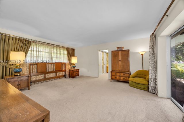 11800 SW 72nd Ave, Pinecrest, FL 33156