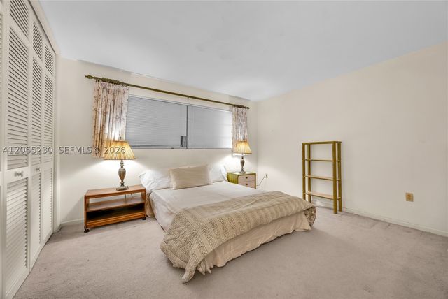 11800 SW 72nd Ave, Pinecrest, FL 33156