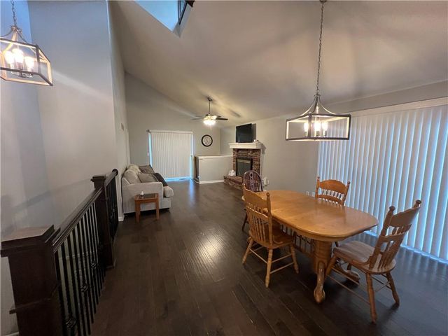 8237 N Chatham Avenue, Kansas City, MO 64151