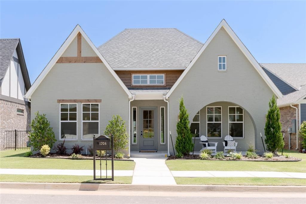 1708 Paseo Place, Edmond, OK 73034