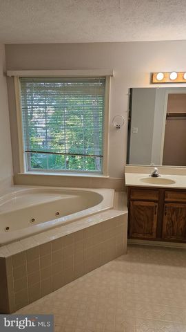 114 SETTLERS CIR, Winchester, VA 22602