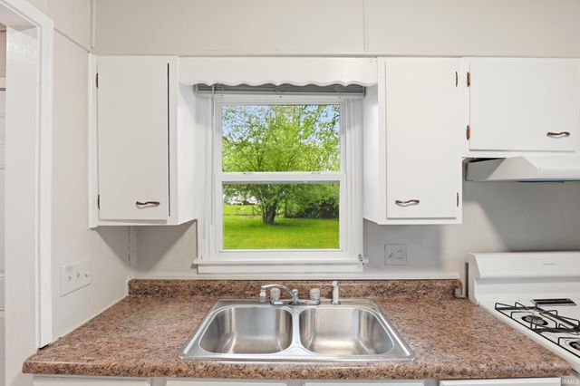 4501 standish Drive, Fort Wayne, IN 46806