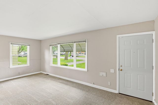4501 standish Drive, Fort Wayne, IN 46806