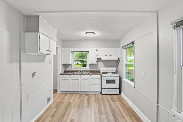 4501 standish Drive, Fort Wayne, IN 46806
