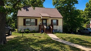 5078 Glenside Drive, Kansas City, MO 64129