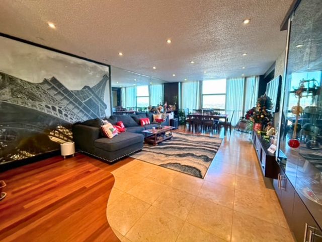 7234 W North Avenue 1807, Elmwood Park, IL 60707