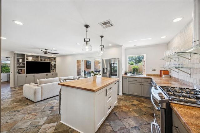 1814 Haverhill Drive, Houston, TX 77008