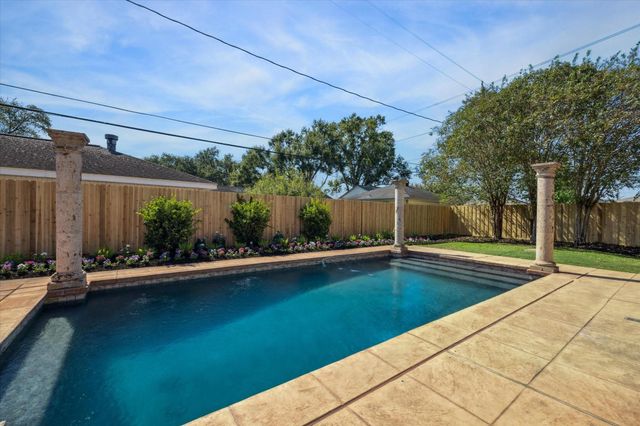 1814 Haverhill Drive, Houston, TX 77008