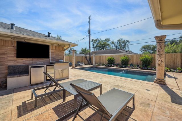 1814 Haverhill Drive, Houston, TX 77008