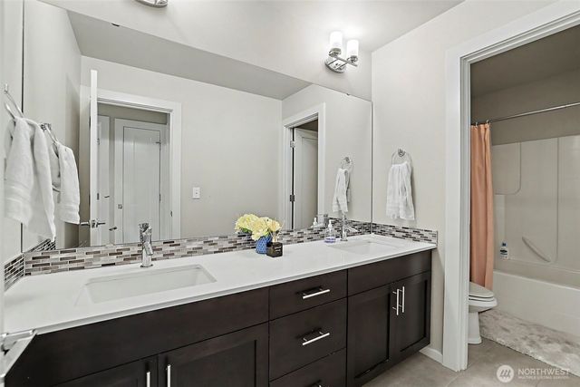 17511 92nd Place NE, Bothell, WA 98011