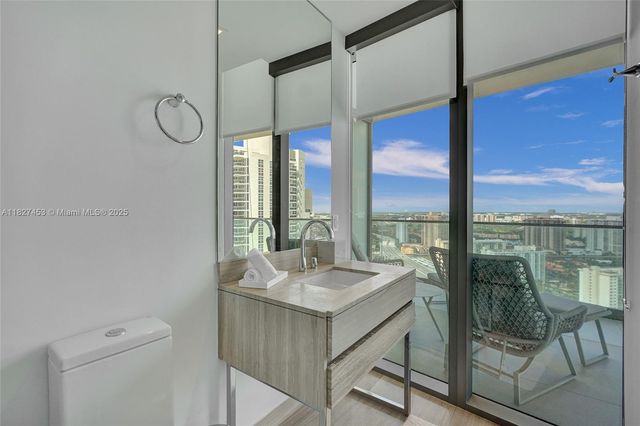 18975 Collins Ave 3000, Sunny Isles Beach, FL 33160