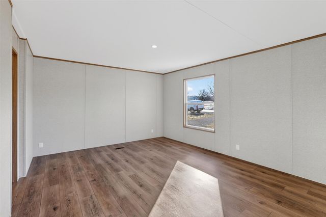 123 Kelly Court, Azle, TX 76020