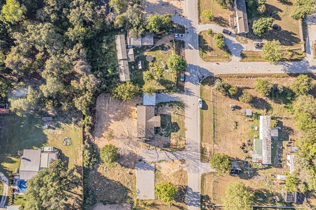 123 Kelly Court, Azle, TX 76020