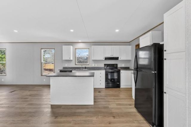 123 Kelly Court, Azle, TX 76020