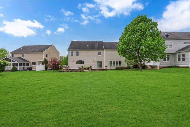 404 Plum Court, Cranberry Twp, PA 16066