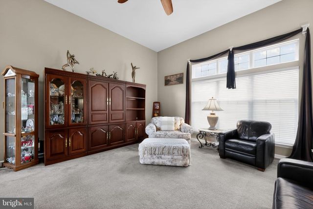 150 SUNSET DR, Mount Royal, NJ 08061